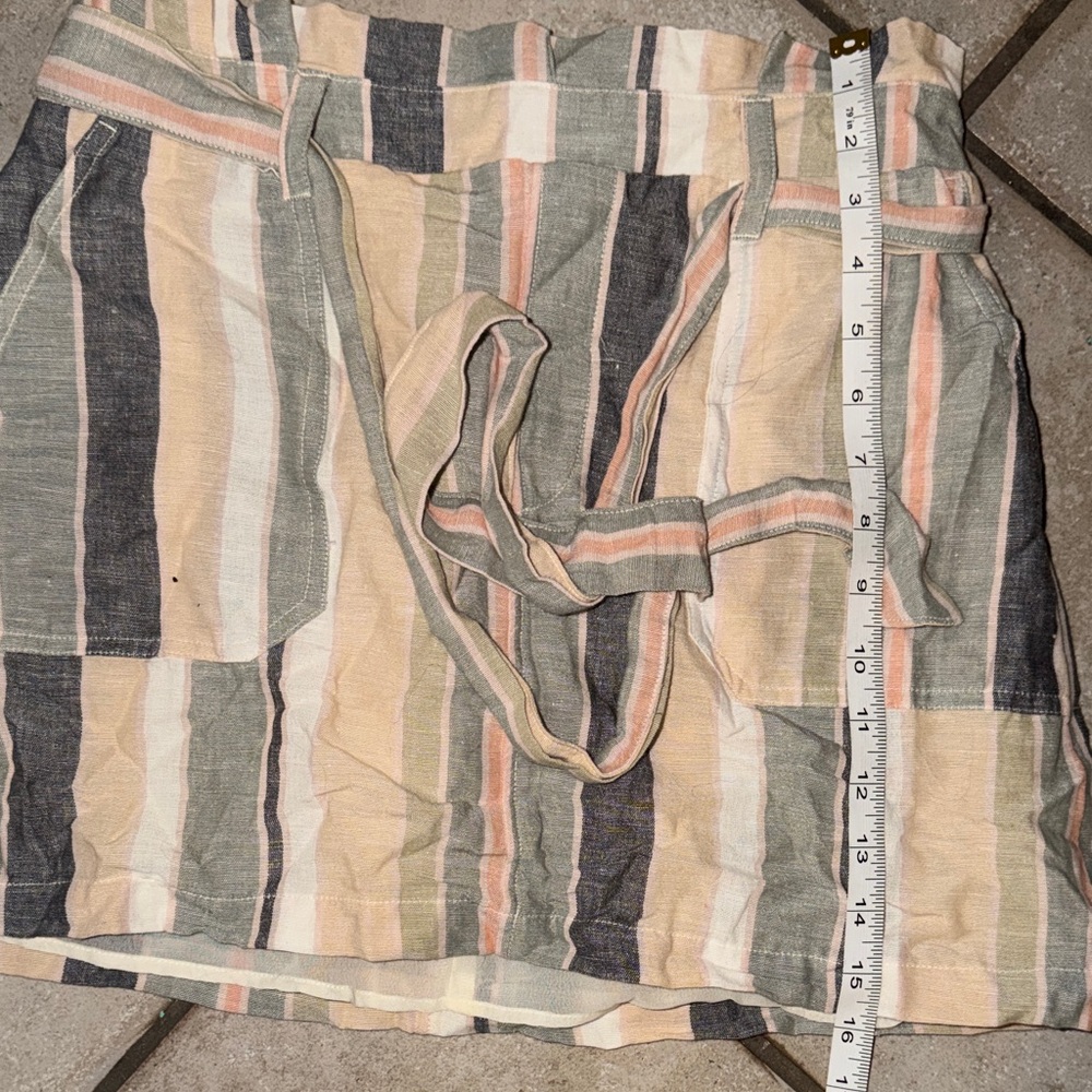 AE| Striped Linen Paperbag Mini Skirt - Picture 8 of 8